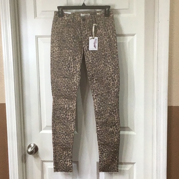 Jessica Simpson kiss Me Jeans - Picture 1 of 8